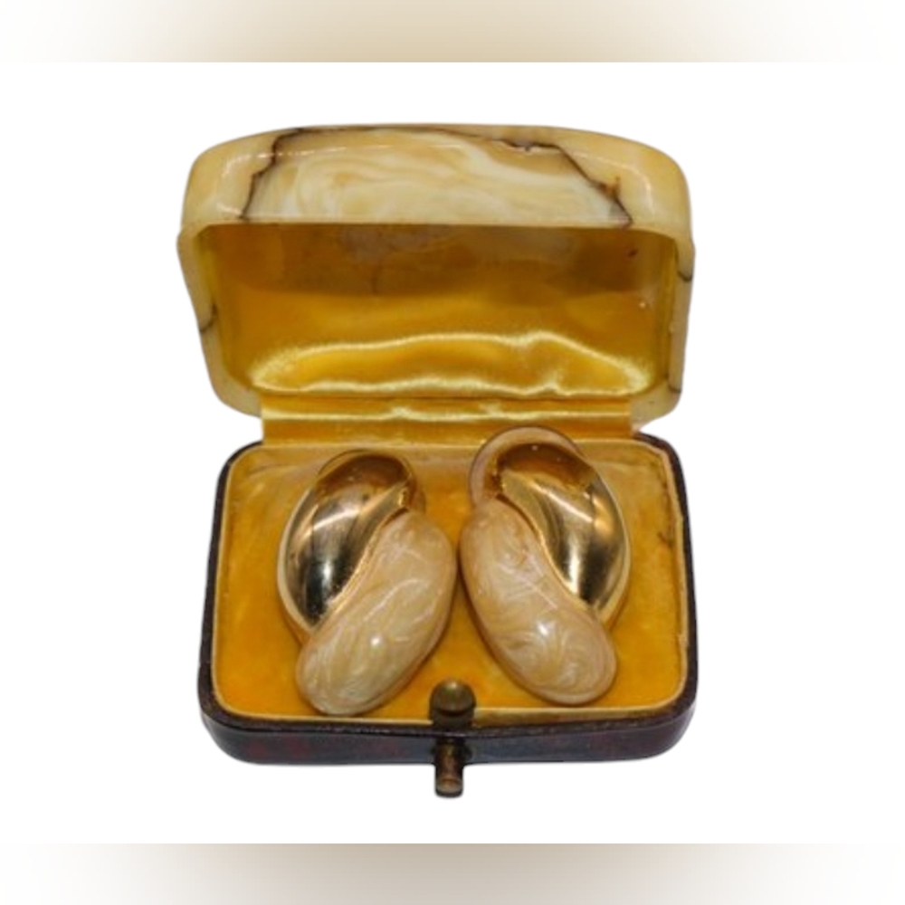 Vintage Faux Torotise Shell Small Jewel Box With Matching Post Earrings